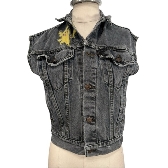 Vintage Levi's Pokemon Denim Vest Size Small - Picture 1 of 9